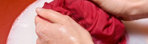 Hướng dẫn cách tẩy chữ in trên áo bóng đá cực sạch và đơn giản
