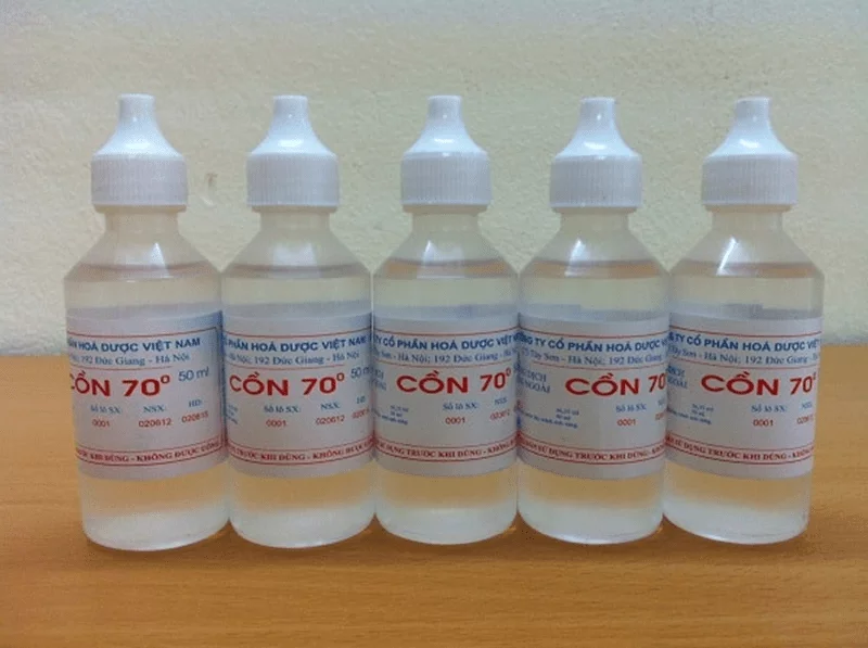 Cồn 70 độ Cồn 70 độ