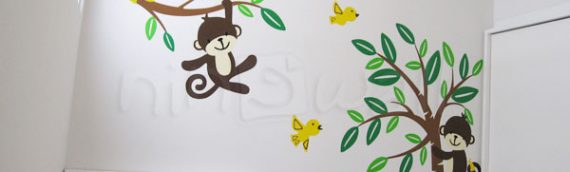 Điểm giống và khác nhau giữa decal và sticker dán tường
