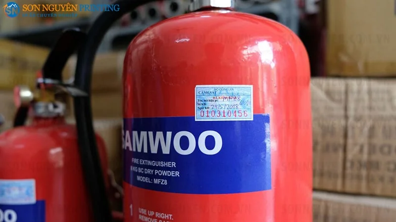 Vị trí dán tem kiểm định trên bình cứu hỏa