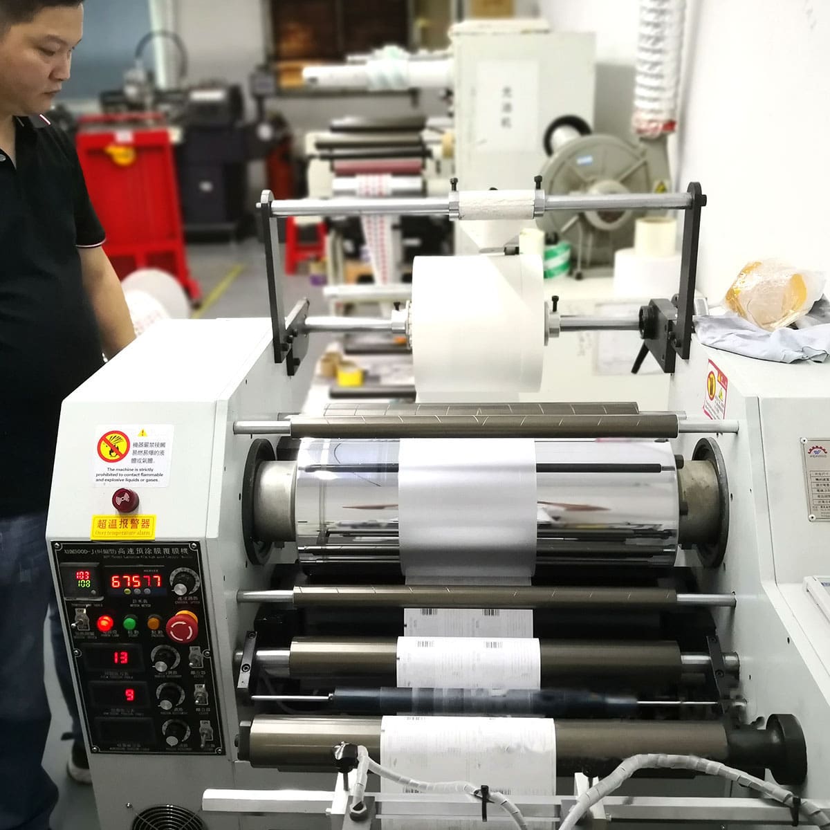 Triết Lý Kinh Doanh Của CEO Nguyễn Sơn – Hành Động Vì Cộng Đồng 2 Xưởng in In Sơn Nguyên áp dụng công nghệ hiện đại